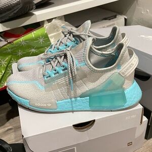 ADIDAS NMD Kids 5, Women’s 6.5 Grey and Blue